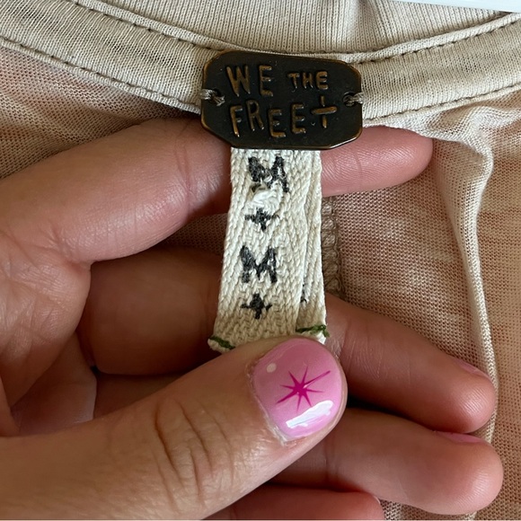 Free people oversized light pink tshirt - Picture 3 of 6